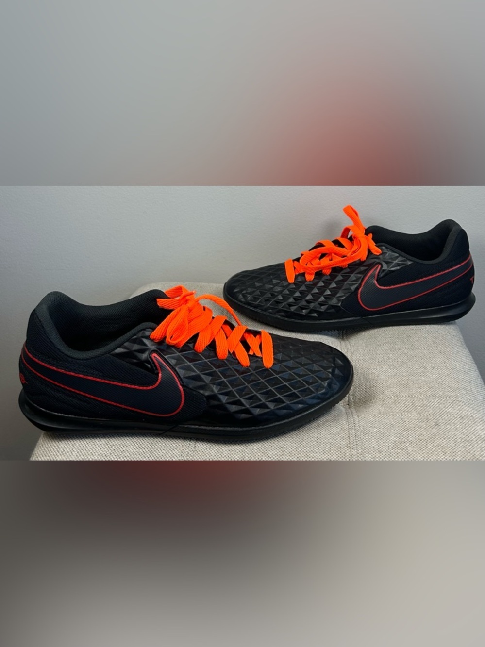 Nike Tiempo Legend 8 Club IC Men’s Soccer Shoes Size 11.5 Chile Red Pack EUC